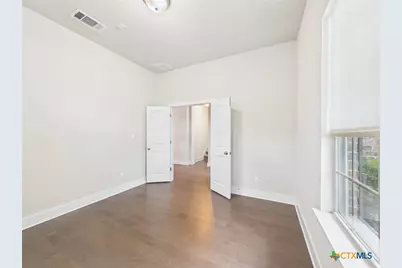 520 Academy Oaks Drive, San Marcos, TX 78666 - Photo 6