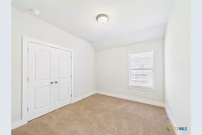 520 Academy Oaks Drive, San Marcos, TX 78666 - Photo 32