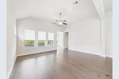 520 Academy Oaks Drive, San Marcos, TX 78666 - Photo 16