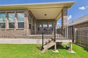 520 Academy Oaks Dr, San Marcos, TX 78666 - Photo 38