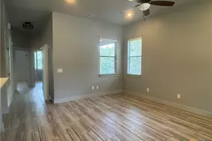 290 Hugo Rd, San Marcos, TX 78666 - Photo 8