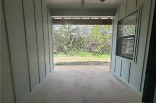 290 Hugo Rd, San Marcos, TX 78666 - Photo 16