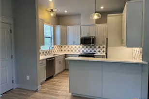 290 Hugo Rd, San Marcos, TX 78666 - Photo 6