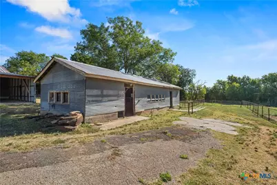 1305 S Old Temple Road, Lorena, TX 76655 - Photo 18