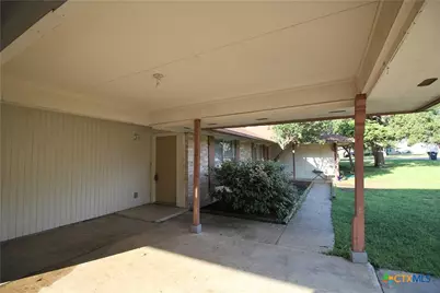 317 Briarwood Drive, New Braunfels, TX 78130 - Photo 4