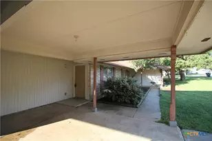 317 Briarwood Dr, New Braunfels, TX 78130 - Photo 4