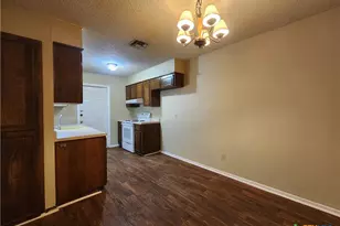 317 Briarwood Dr, New Braunfels, TX 78130 - Photo 12