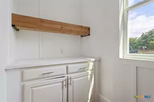 405 S Evie St, Bartlett, TX 76511 - Photo 22