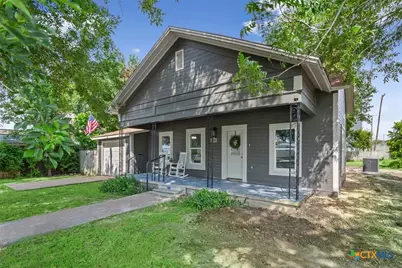 405 S Evie Street, Bartlett, TX 76511 - Photo 2