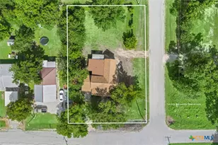 405 S Evie St, Bartlett, TX 76511 - Photo 4