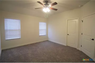 319 Untermaier Street, New Braunfels, TX 78130 - Photo 8