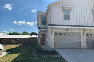 319 Untermaier St, New Braunfels, TX 78130 - Photo 2