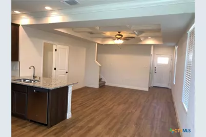319 Untermaier Street, New Braunfels, TX 78130 - Photo 6