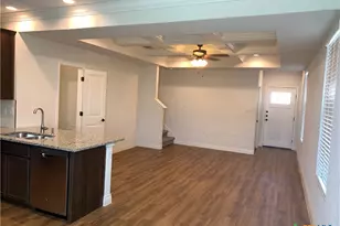 319 Untermaier St, New Braunfels, TX 78130 - Photo 6