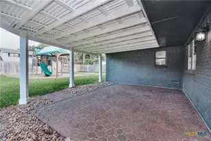 1407 Plantation Rd, Victoria, TX 77904 - Photo 16