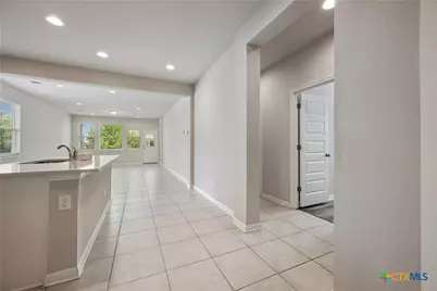 101 S Quiet Man Drive, Jarrell, TX 76537 - Photo 10