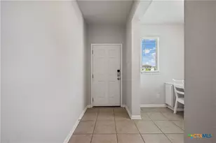 101 S Quiet Man Dr, Jarrell, TX 76537 - Photo 4