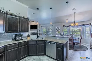 412 Dandridge Dr, Temple, TX 76502 - Photo 8