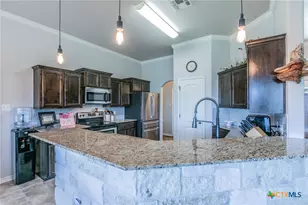 412 Dandridge Dr, Temple, TX 76502 - Photo 6
