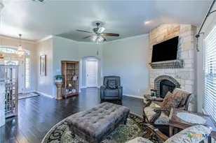 412 Dandridge Dr, Temple, TX 76502 - Photo 4