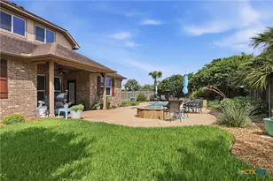 106 Sky Ct, Victoria, TX 77904 - Photo 18