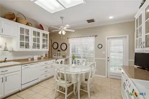 303 Perth St, Victoria, TX 77904 - Photo 12