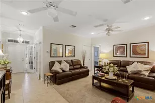 303 Perth St, Victoria, TX 77904 - Photo 6