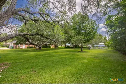 303 Perth Street, Victoria, TX 77904 - Photo 36