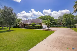 303 Perth St, Victoria, TX 77904 - Photo 30