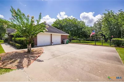 303 Perth Street, Victoria, TX 77904 - Photo 30