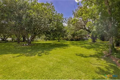 303 Perth Street, Victoria, TX 77904 - Photo 38