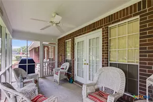 303 Perth St, Victoria, TX 77904 - Photo 24