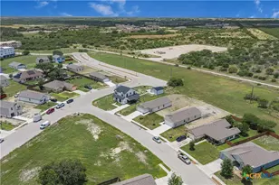 501 Sendera Wy, Kenedy, TX 78119 - Photo 30