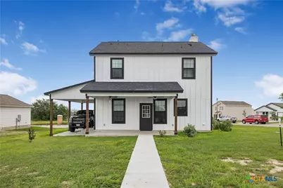 501 Sendera Way, Kenedy, TX 78119 - Photo 32