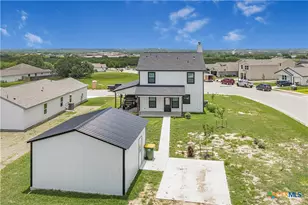 501 Sendera Wy, Kenedy, TX 78119 - Photo 4