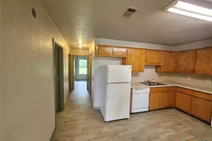 300 Castellon Ct, Killeen, TX 76542 - Photo 6