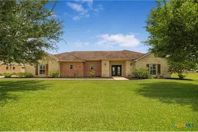 135 Wellspring Boulevard, Victoria, TX 77904 - Photo 1