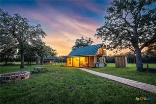 10488 Hwy 304, Harwood, TX 78629 - Photo 8