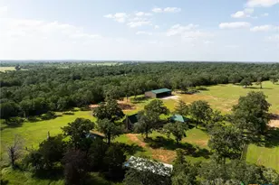 10488 Hwy 304, Harwood, TX 78629 - Photo 14