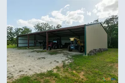 10488 Hwy 304, Harwood, TX 78629 - Photo 16