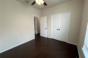 685 Creekside Cir, New Braunfels, TX 78130 - Photo 10