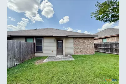 685 Creekside Circle, New Braunfels, TX 78130 - Photo 16
