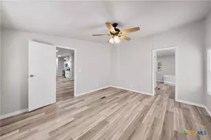 129 Bremond St, Belton, TX 76513 - Photo 18