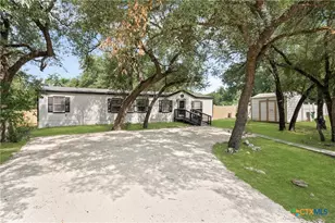 129 Bremond St, Belton, TX 76513 - Photo 2