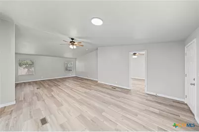 129 Bremond Street, Belton, TX 76513 - Photo 8