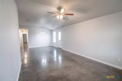 300 Lowes Boulevard #b, Killeen, TX 76542 - Photo 4