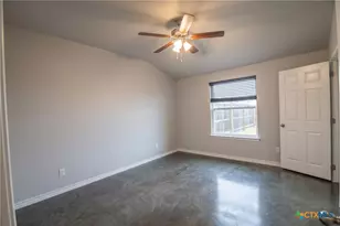 300 Lowes Blvd, Killeen, TX 76542 - Photo 14