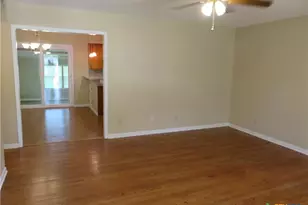 969 Kunkel St, Seguin, TX 78155 - Photo 16