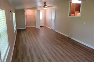 969 Kunkel St, Seguin, TX 78155 - Photo 12