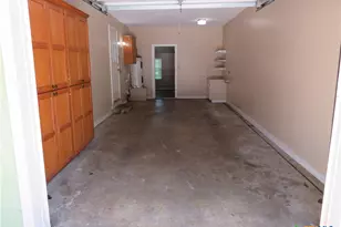 969 Kunkel St, Seguin, TX 78155 - Photo 8